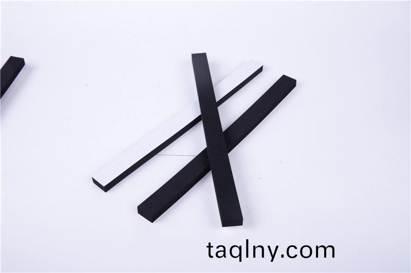 CR減震保(bao)溫條