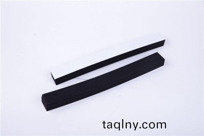 CR減震保(bao)溫條